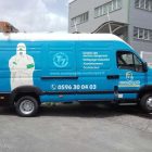 Total Covering (voiture) personnalisé en Guadeloupe et Martinique – Empreinte Marquage