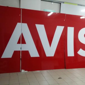 Enseigne personnalisé en Guadeloupe et Martinique – Empreinte Marquage