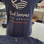 Tee-shirt personnalisé en Guadeloupe et Martinique – Empreinte Marquage